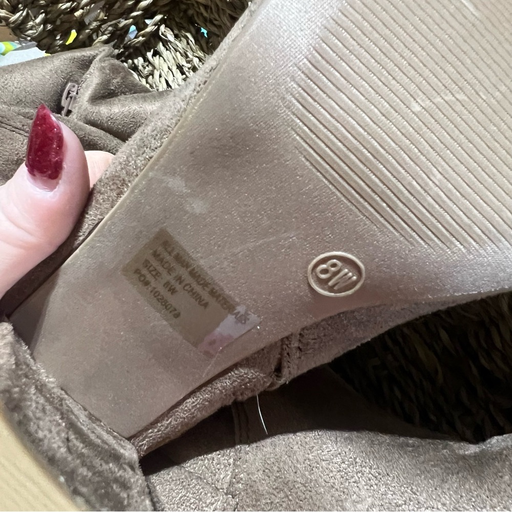 Over the Knee Amaya Tan Boots (NWOT) - Picture 6 of 16